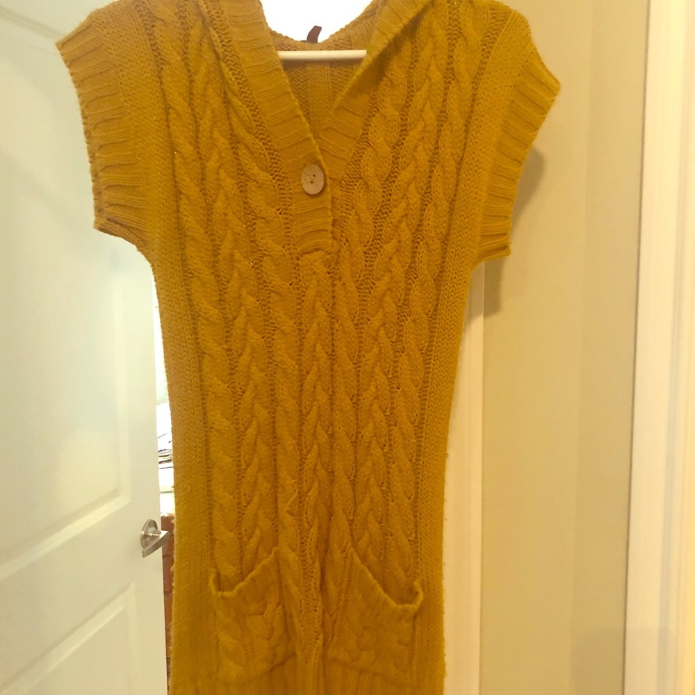 Yellow sweater